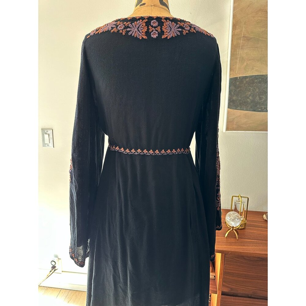 FREE PEOPLE Boho Embroidered dress Size M - Picture 4 of 8